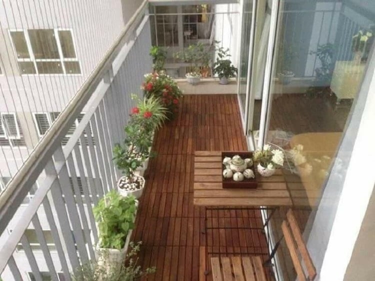 Hướng ban công là hướng đóng gió đón nắng trực tiếp của căn hộ chung cư.