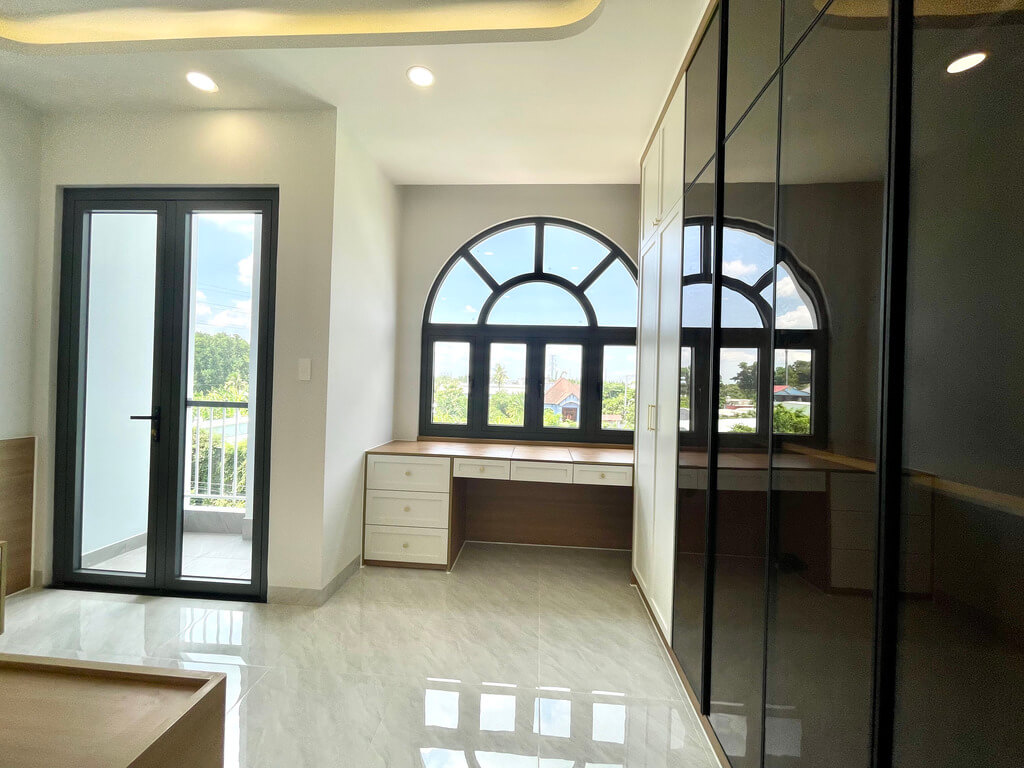 Phòng ngủ được bàn giao đầy đủ nội thất