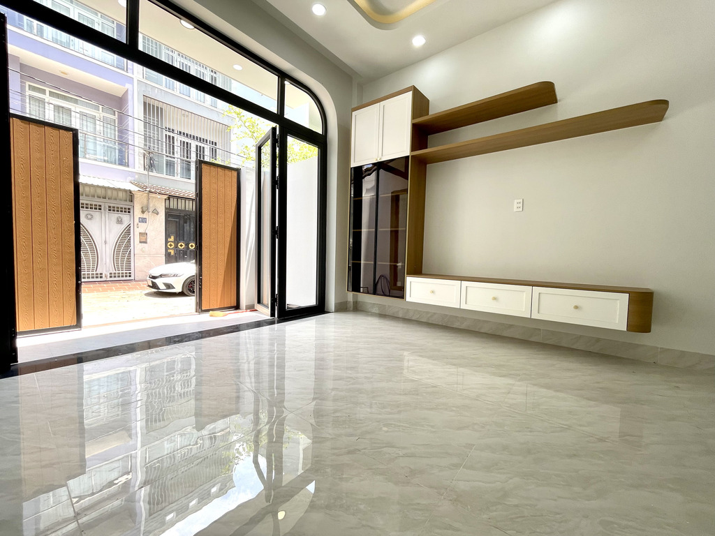 Nhà đẹp Phú Hữu, Q9