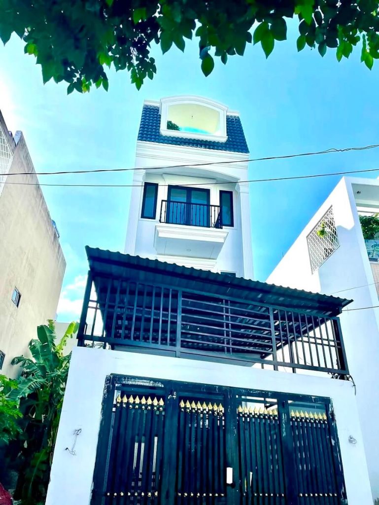 Nhà phố Quận 9 mặt tiền đường 822 giá chỉ 7 tỷ