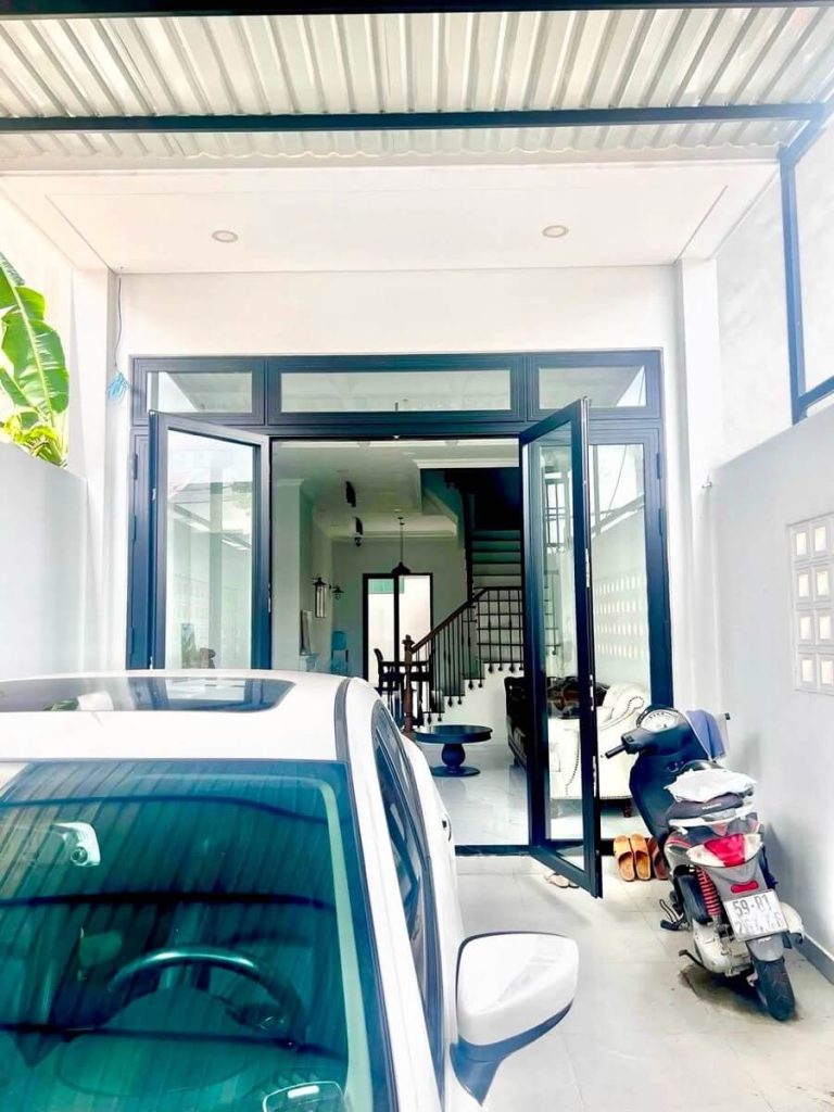 Gara oto trong nhà cực kỳ thoải mái