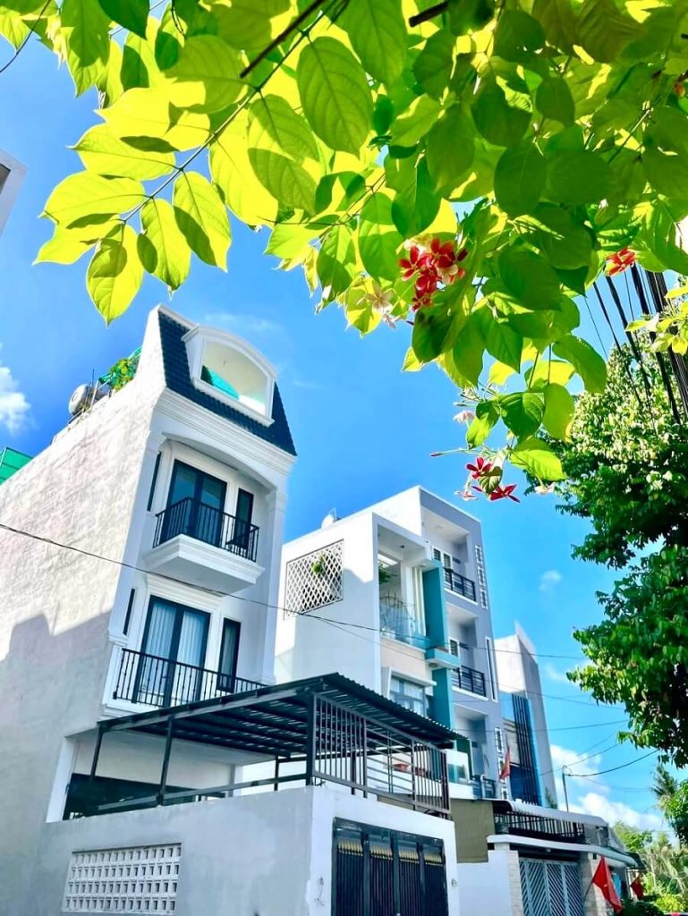 Nhà 86 m2, 4 tầng, mặt tiền 822, Phú Hữu, Quận 9