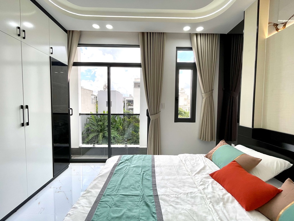 Các phòng ngủ đều có cửa sổ, tặng full nội thất