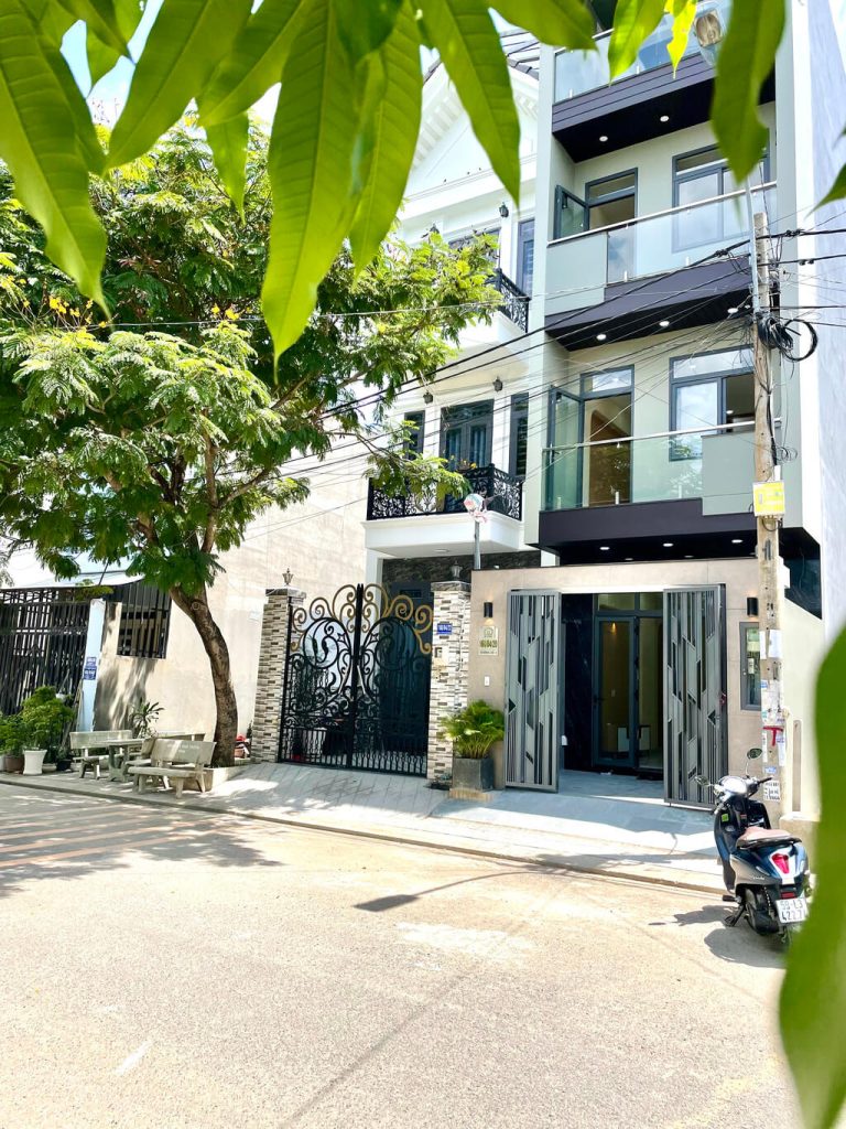 Nhà Phố Quận 9