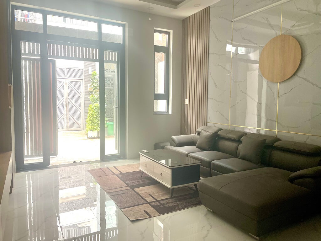 Phòng khách nhà phố Quận 9