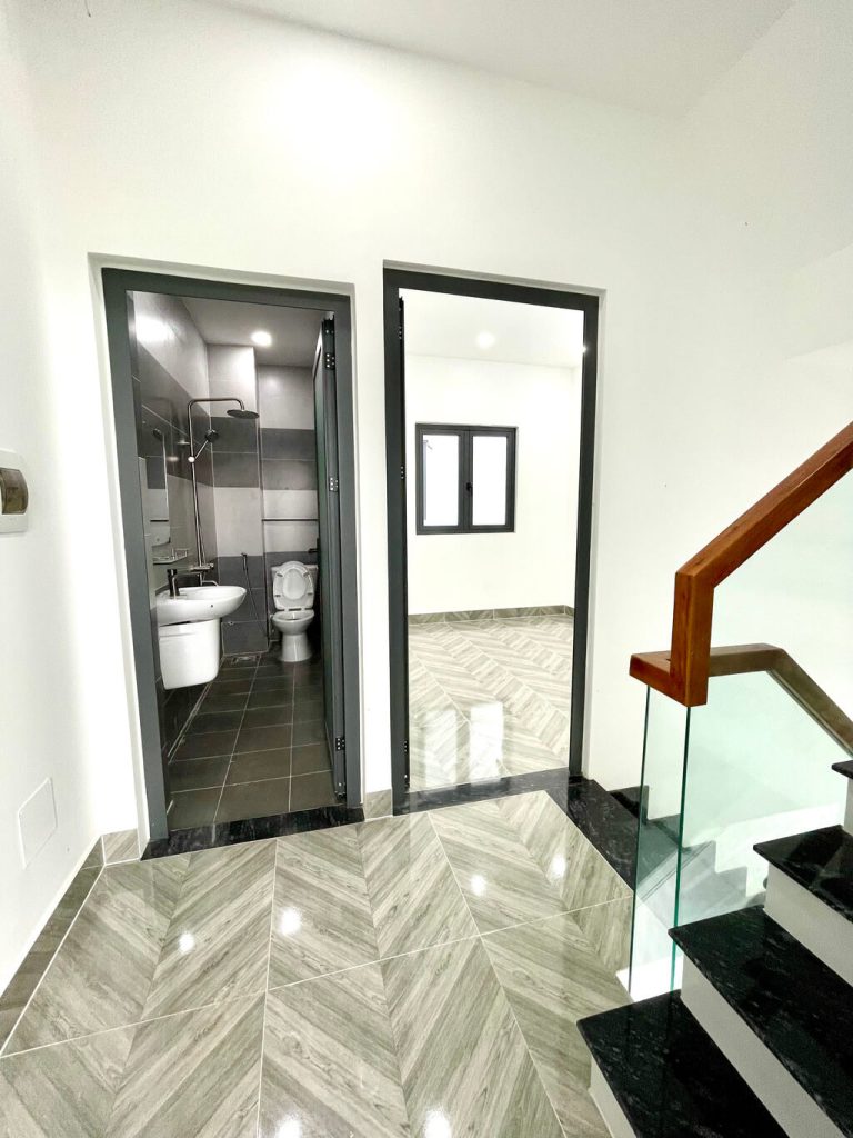 Vị trí nhà vệ sinh bố trị tiện lợi cho sinh hoạt gia đình